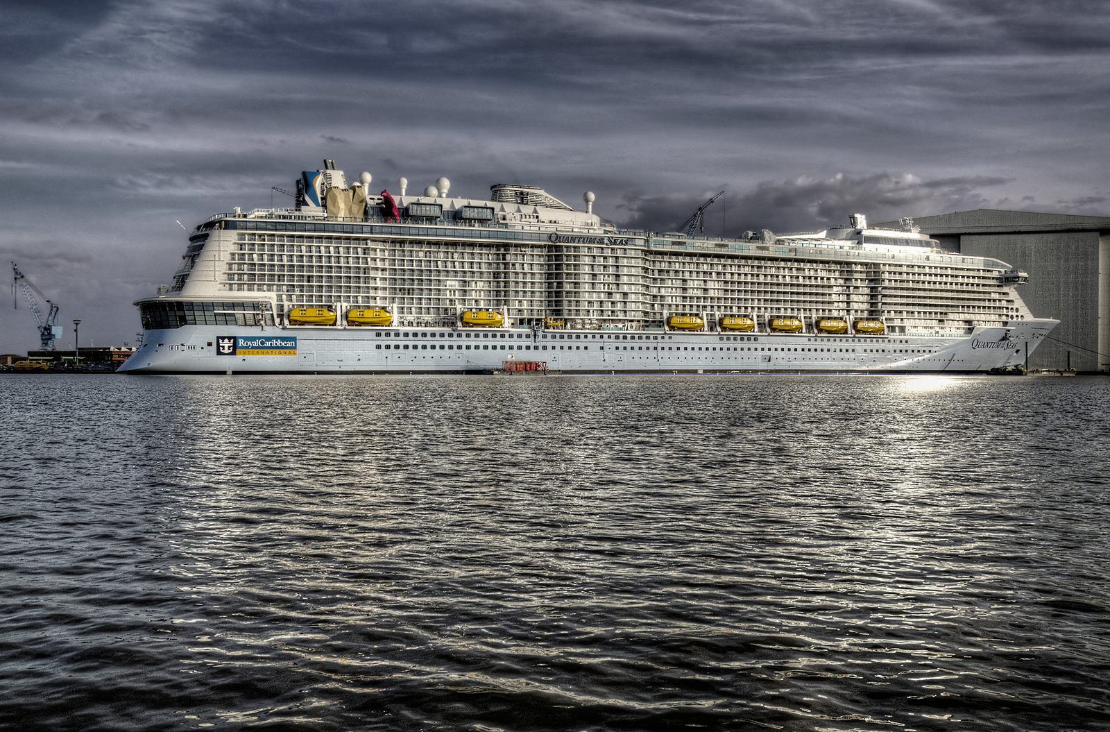 Foto do navio Quantum of the Seas.